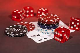 Pengguna menggunakan perangkat mobile login ke platform webet188 dengan mudah